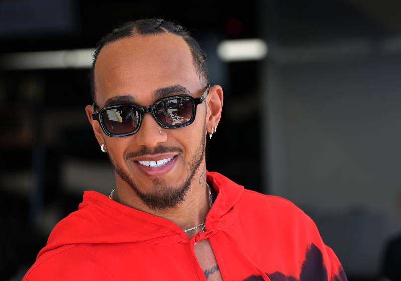 Hamilton vergelijkt Formule 1 met NASA: "Er is maar een kleine groep van ons"