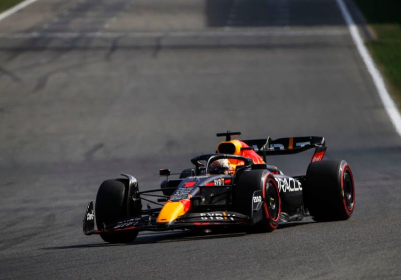 Van Buren simulatiecoureur bij Red Bull: "Ik heb geen contact met Verstappen"