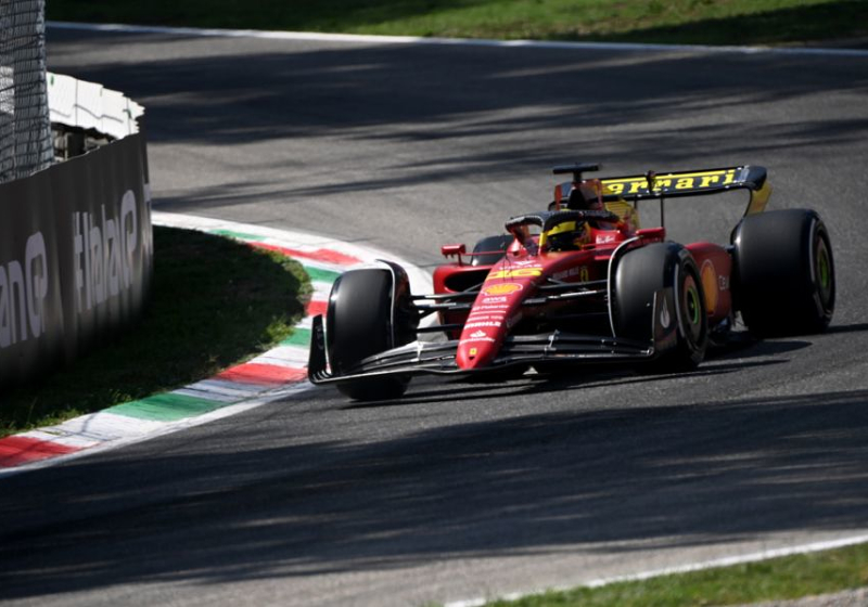 Ferrari geeft visitekaartje af tijdens eerste vrije training, Verstappen vijfde