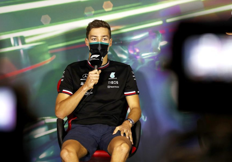 Russell wil met Mercedes risico's nemen: "Verwachten meer van onszelf"