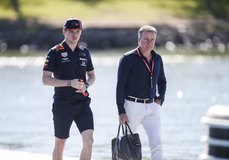 Verstappen reageert op mogelijk vertrek bij Red Bull Racing