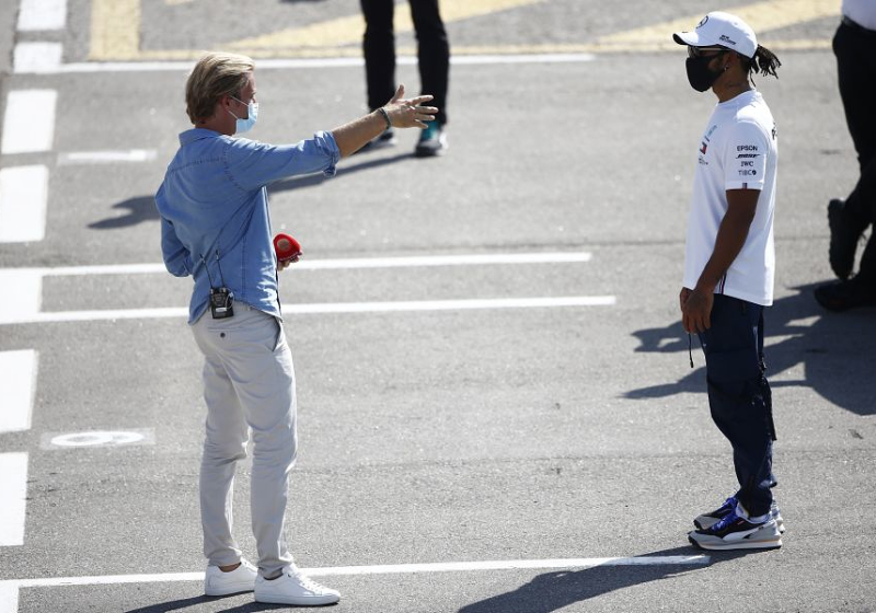 Rosberg vergelijkt Hamilton en Schumacher: "Qua talent is hij een van de grootsten ooit"