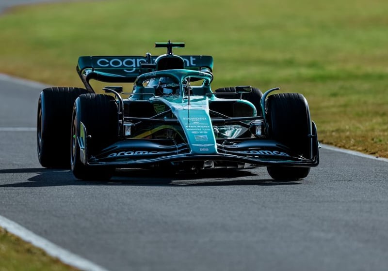 Aston Martin koopt minder onderdelen van Mercedes: "Daar wilden we niet op wachten"