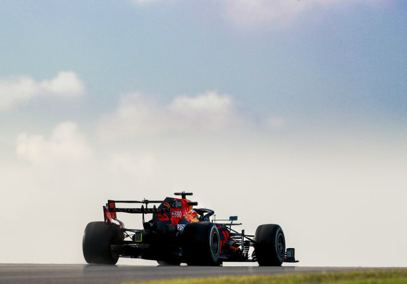 'Red Bull Racing stuurt Verstappen en Perez 24 februari de baan op'