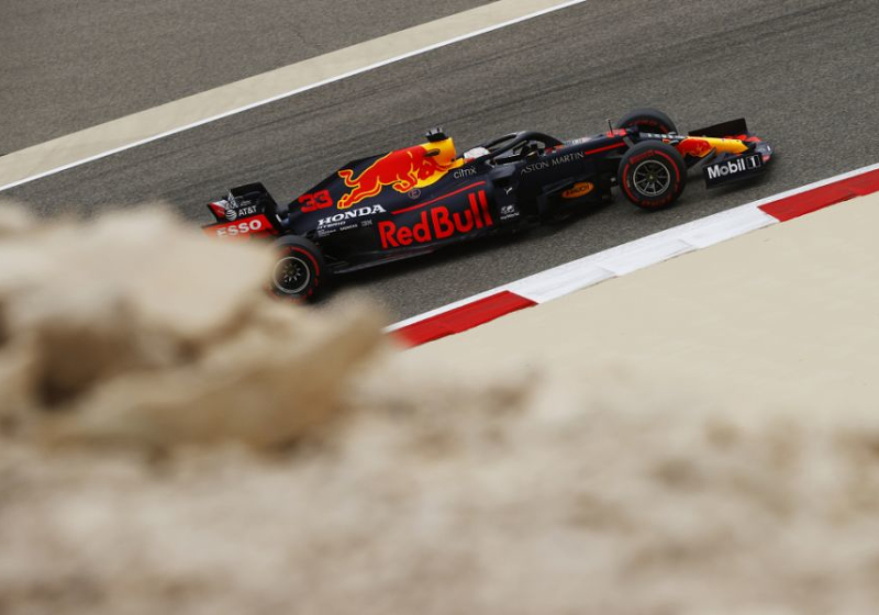 Verstappen verwacht dominant Mercedes: "Hopelijk word ik positief verrast"