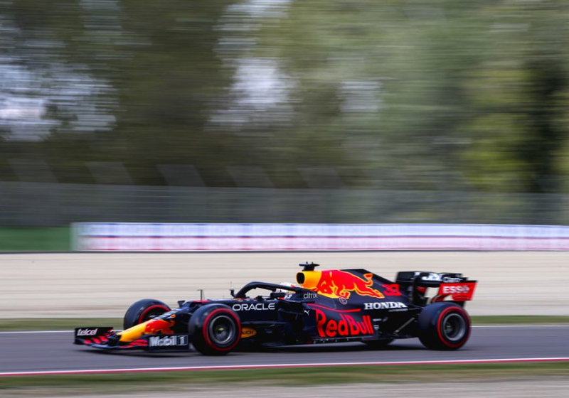 Jos Verstappen kritisch op strategie Red Bull: 'Hebben het daar in Barcelona laten liggen"