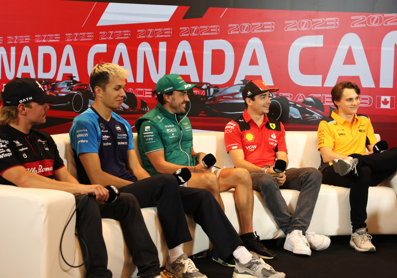 Alonso y Bottas, en el mismo 'equipo'