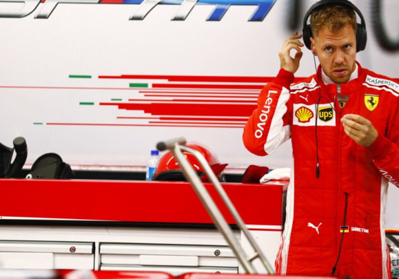 Vettel reageert op geruchten over vertrek bij Ferrari