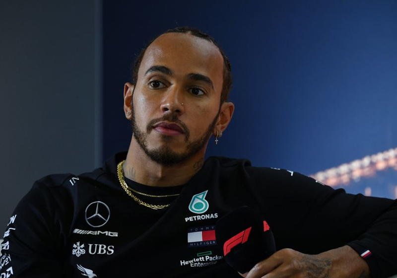 Hamilton demands "better leaders" as he slates UK government's handling of Covid-19