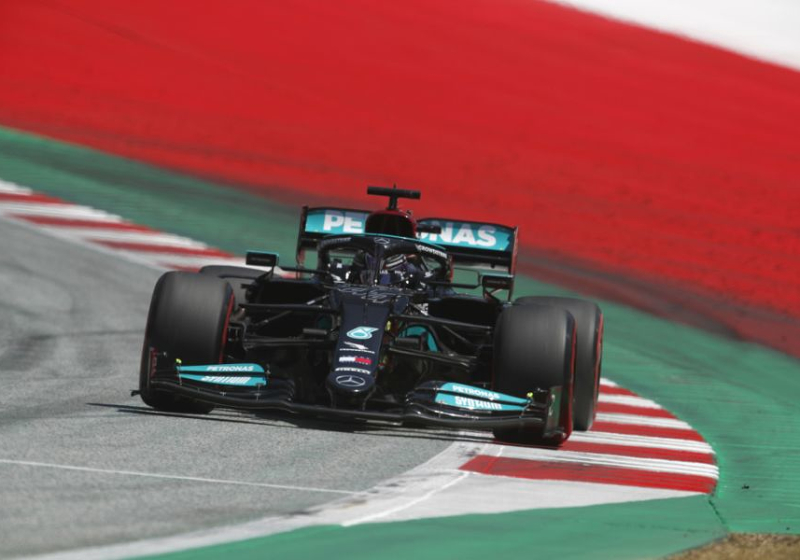 Hamilton hoopt op natte race: "Het is de schade beperken"