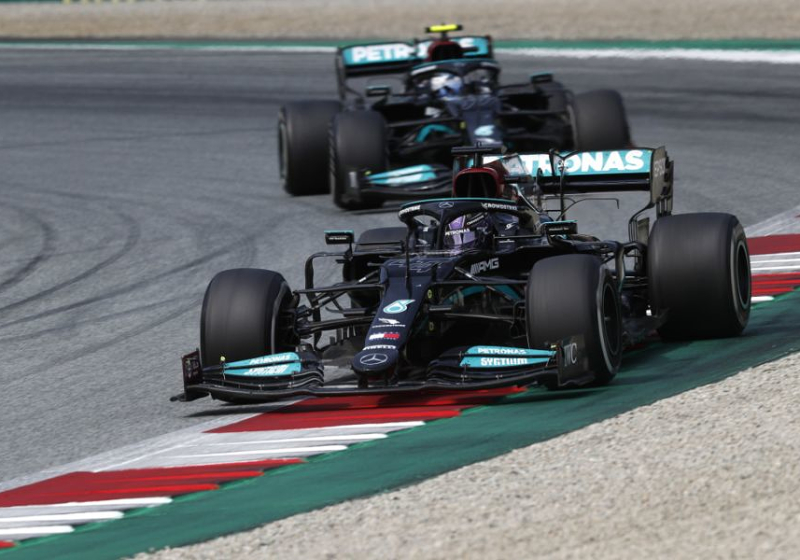 Palmer kritisch op teamorder Mercedes in Oostenrijk: "Een vreemde beslissing"
