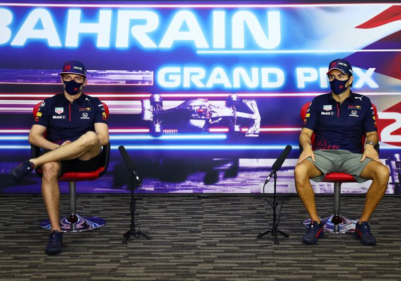 Verstappen: 'Ik kan leren van balans van Pérez tussen F1-coureur en familieman'