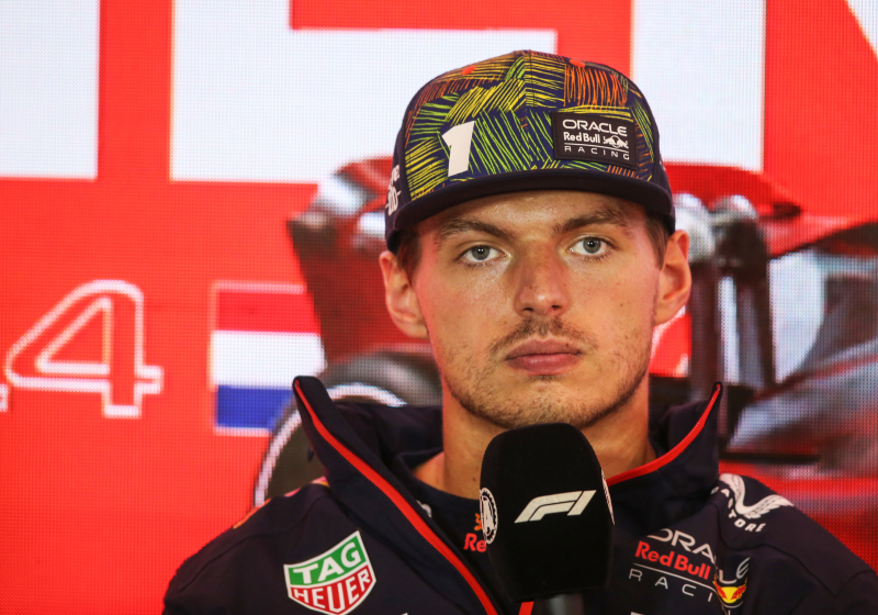 Verstappen: "A veces parece que Toto es empleado de nosotros, afortunadamente, no lo es"