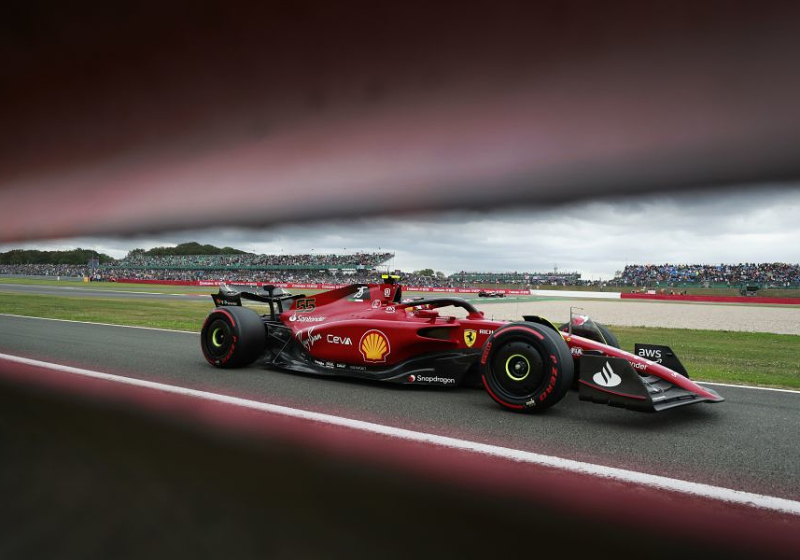 Kwalificatie Groot-Brittannië: Sainz en Latifi verrassen in ongekend spectaculaire sessie