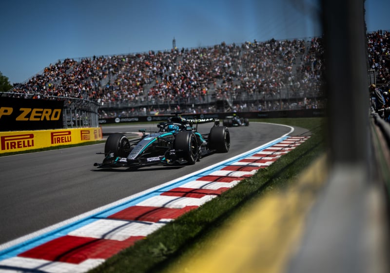 Russell verslaat Antonelli en pakt de sprintpole, Verstappen valt terug naar P7