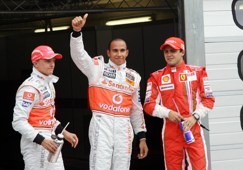 F1 star shares open heart surgery scars after life-saving op: 'I had no symptoms'