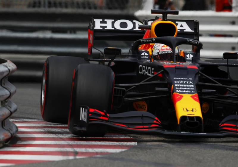 Horner relishes in Red Bull 'scoring large' over Mercedes