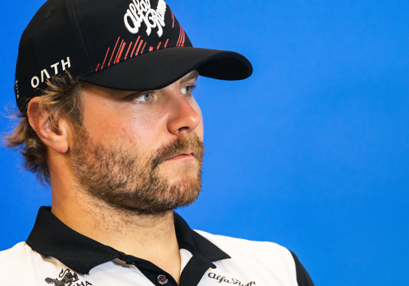 Bottas demanda mejoras a Alfa Romeo tras costosos retrasos
