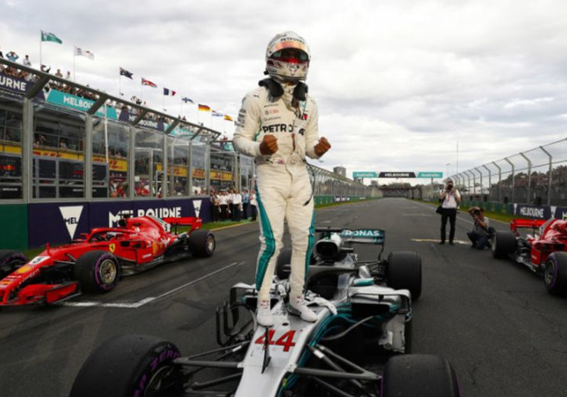Hamilton denkt nog niet aan stoppen: 'Ben nog bezig met het beklimmen van de berg'
