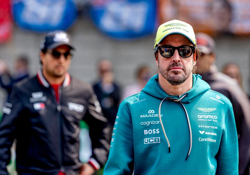 HUMILLANTE: La DIFERENCIA REAL entre el motor de Checo Pérez y Fernando Alonso