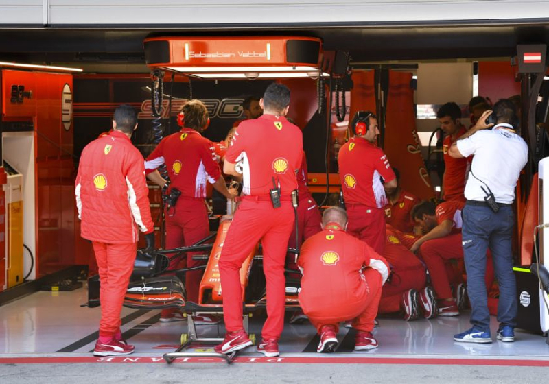 Pech voor Vettel in Q3: "Niemand kon hier wat aan doen"