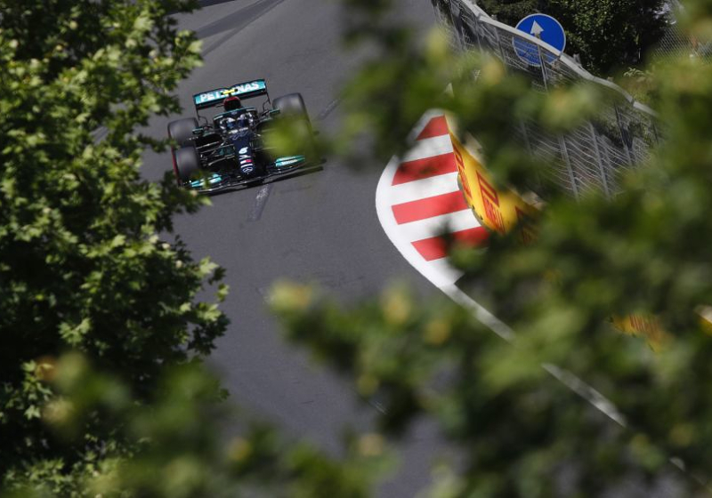 Bottas wil antwoorden van Mercedes: 'Ik was een te gemakkelijke prooi'