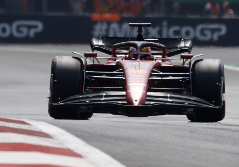 Charles Leclerc se estrella en las FP2 de México