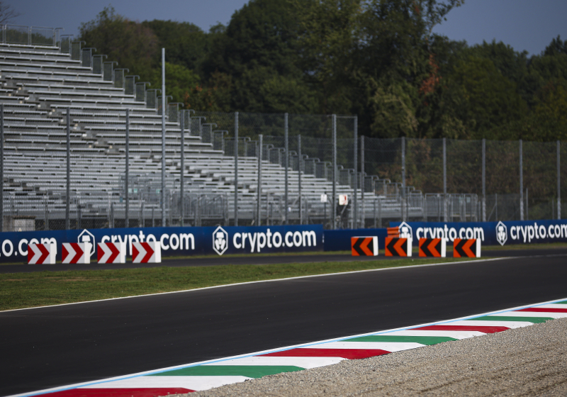 ¡Debutante se ESTRELLA en la FP1!