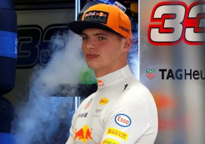 IN BEELD: Max Verstappen aan het hiken in bergen rond Monaco, samen met zijn vriendin