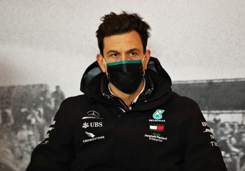 Mercedes zet vol in op 2022: 'We geloven dat er nog rondetijd over is in de W12'