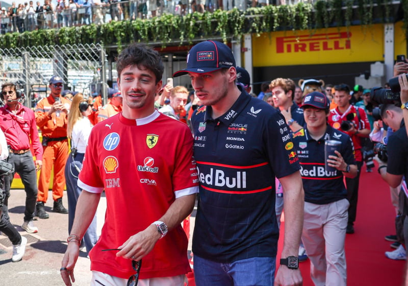 Leclerc liet zich piepelen door Verstappen in Singapore: "Max heeft dat al zo vaak gedaan"