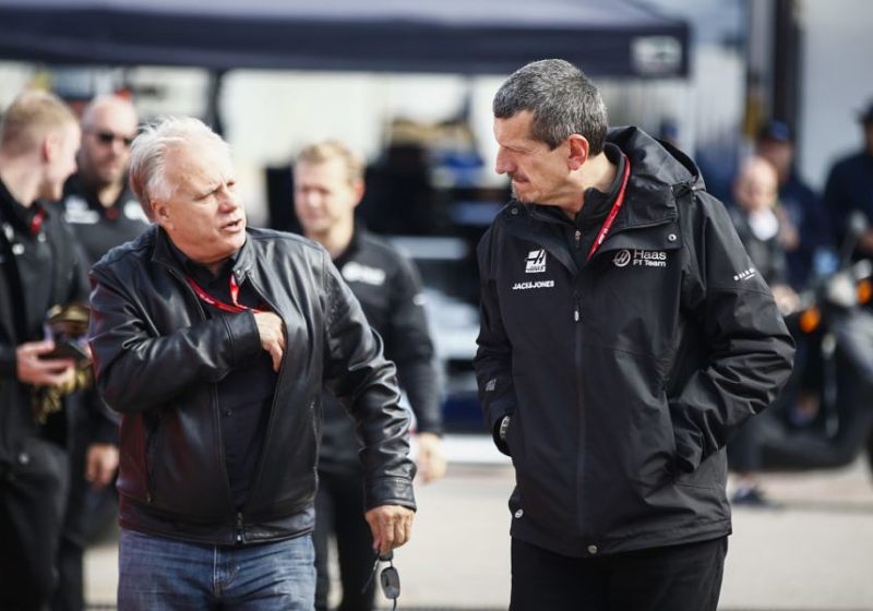 Haas moet zich melden bij stewards om werken aan auto onder parc ferme condities