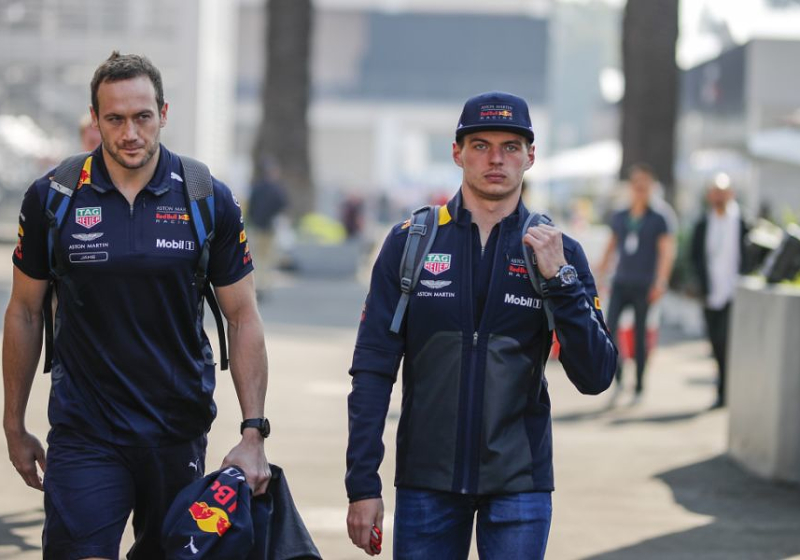 Aliker over ontmoeting met Verstappen: "Red Bull had een jochie vastgelegd"