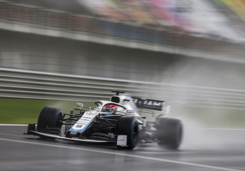 Russell: "Als je idioten wil zien racen, kijk dan geen Formule 1"