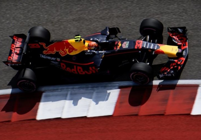 Verstappen: 'Vaste stewards zou beter zijn'