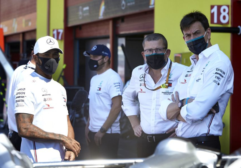 RTL: 'Vóór november kondigen Hamilton en Mercedes geen contractverlenging aan'