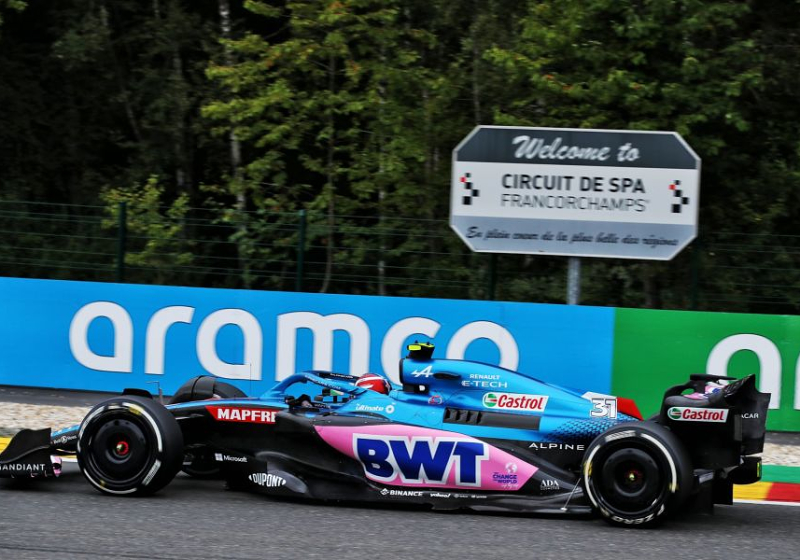Fernando Alonso avanza sin problemas a la Q2 del Gran Premio de Bélgica