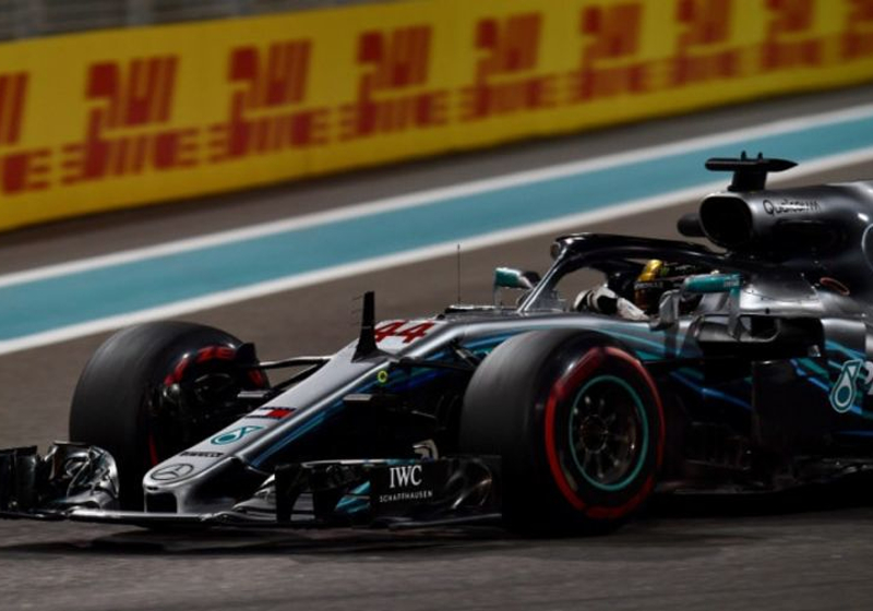 3e vrije training Abu Dhabi: Hamilton domineert, Ricciardo valt uit