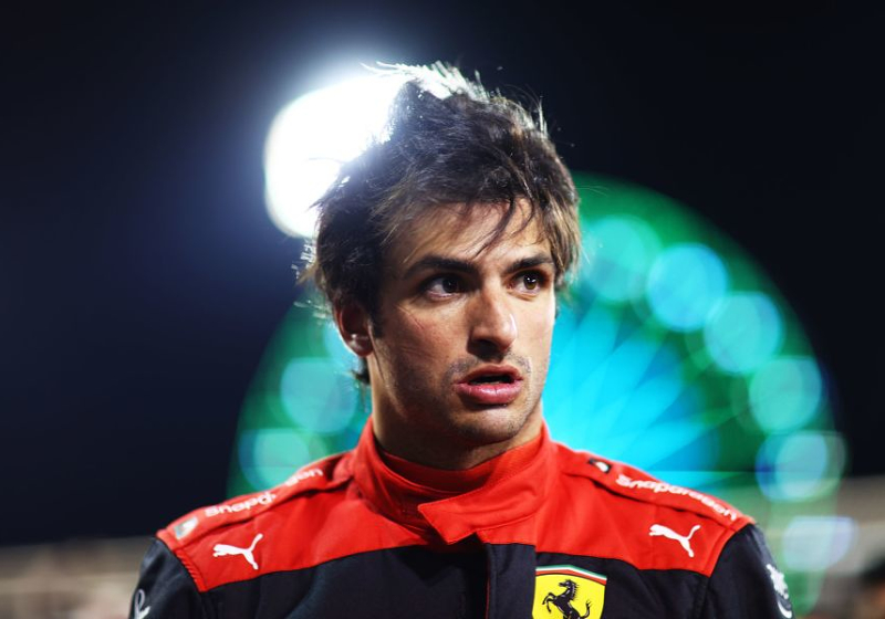 Sainz nog steeds niet blij met Pérez: "Kon daardoor niet vechten met Max'