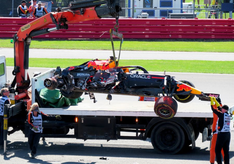 Red Bull vs Mercedes: impact crash Verstappen in Silverstone ook in 2022 merkbaar