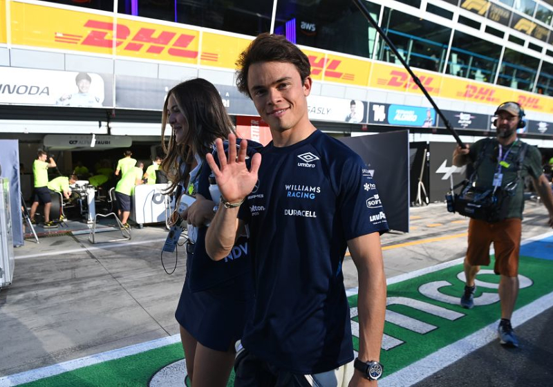 Wolff gunt De Vries op termijn overstap naar Red Bull Racing