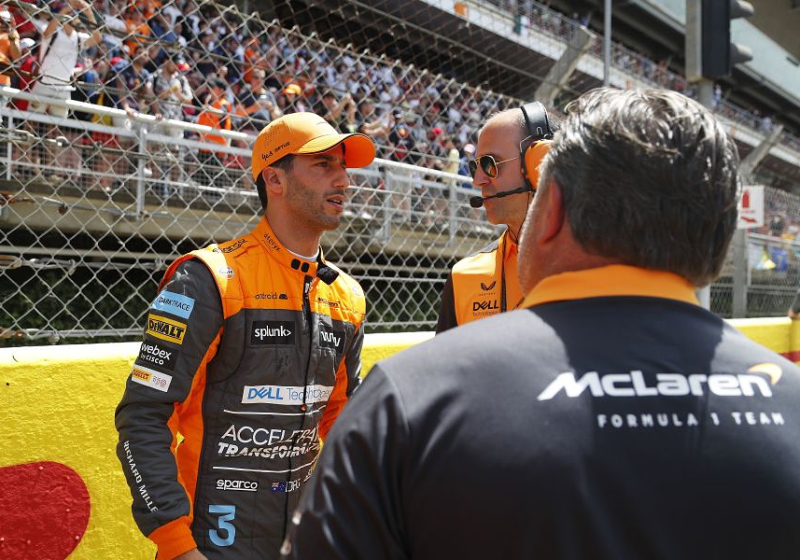 Ricciardo over vormcrisis: "Probeer er echt alles aan te doen"