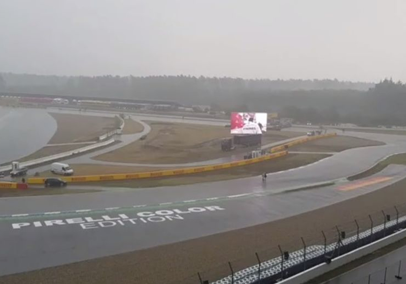 VIDEO: It's raining at Hockenheim!