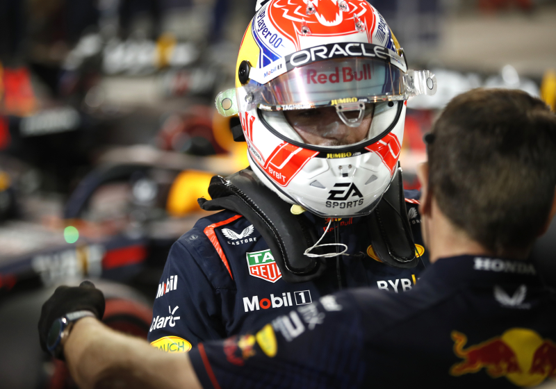 Boardradio Verstappen toont dominantie Red Bull in Bahrein: "Er is geen race, Max"