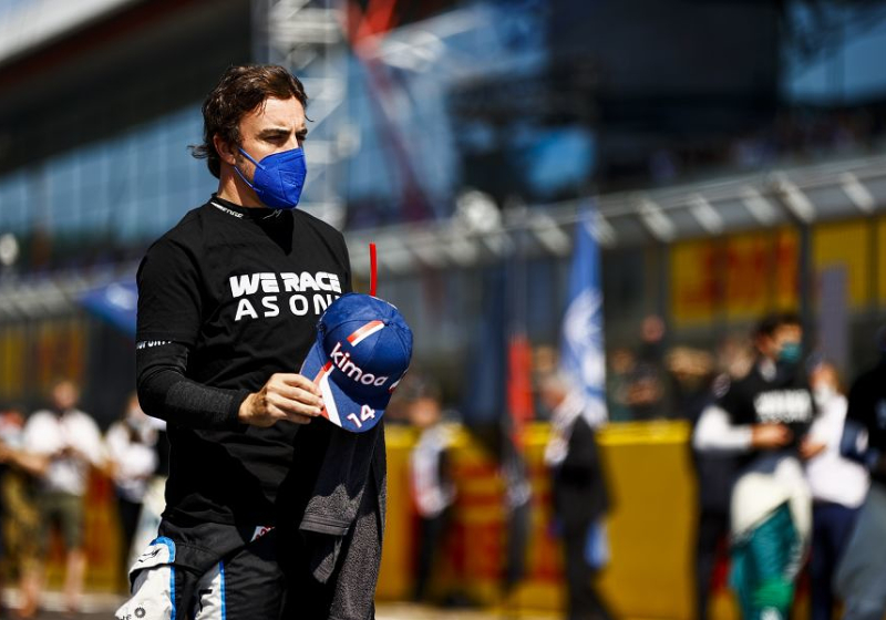 Alonso voorziet herhaling: "Kan weer iets gebeuren tussen Lewis en Max"