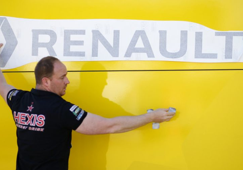 Renault deelt klein detail van Ricciardo's auto