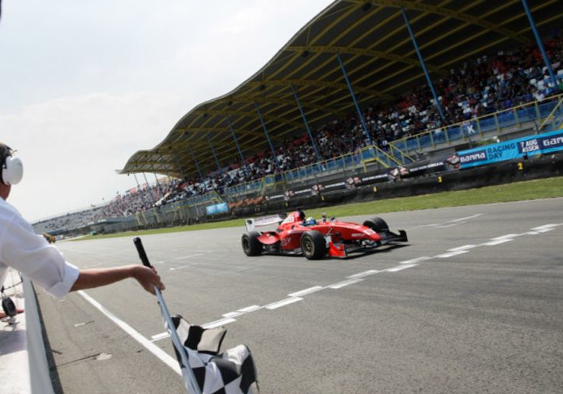 Q&A: What next for F1 as races drop off the calendar?