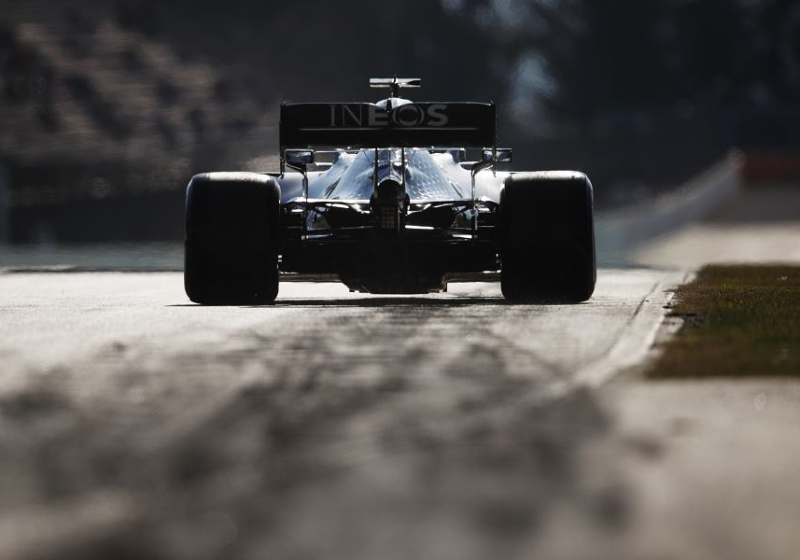 Motorproblemen Mercedes: 'Doen het daarom rustiger aan'