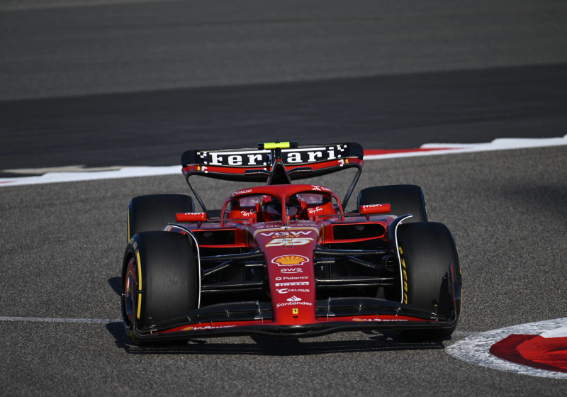 F1 Hoy: Sainz habla de su padre; Alonso revela a su fan: Carlos lanza reclamo