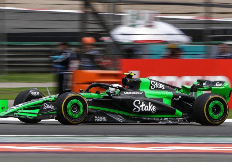 Stewards delen straf uit na incident Albon, Bearman en Shwartzman in VT1 Mexico